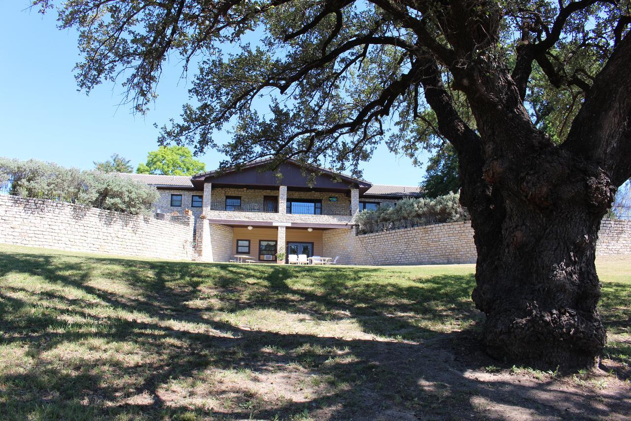 Live Oak * Glen Rose