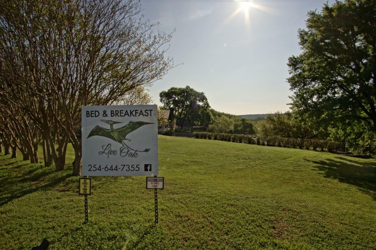 Live Oak Bed & Breakfast *