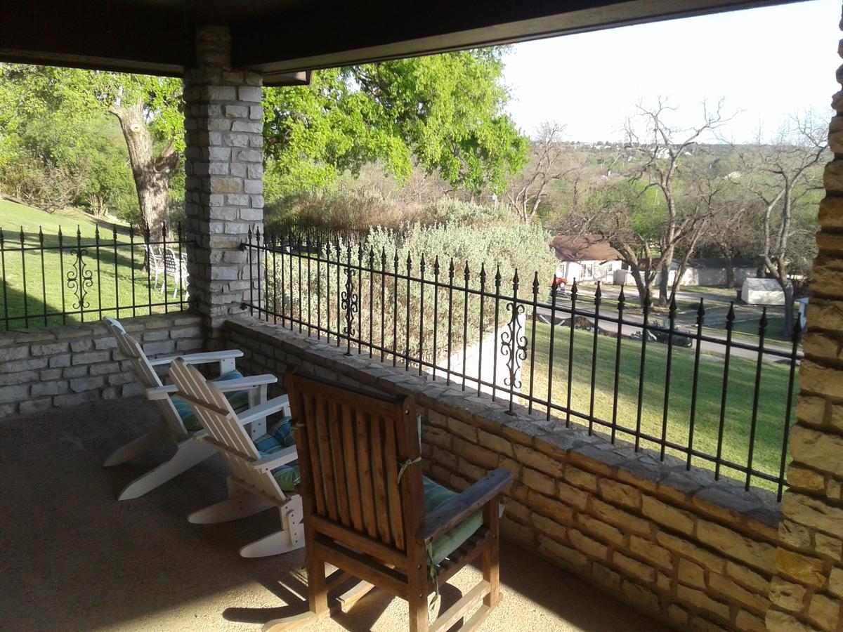 Live Oak Bed & Breakfast Glen Rose