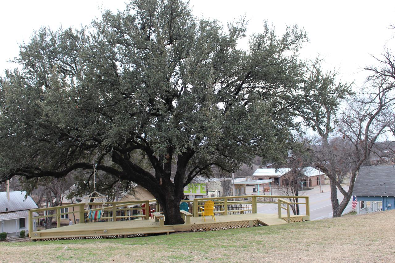 Live Oak * Glen Rose