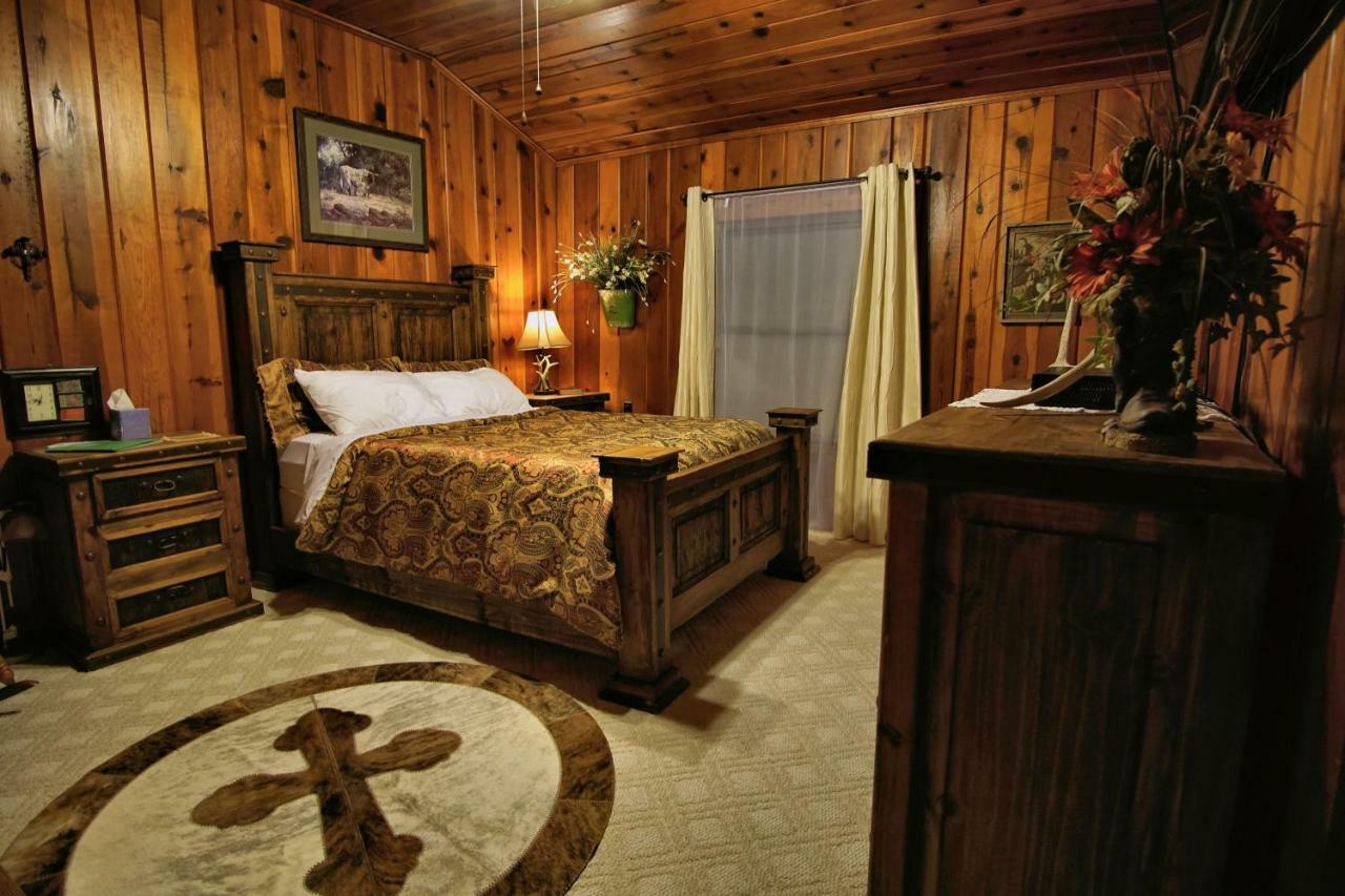 Live Oak Bed & Breakfast Glen Rose